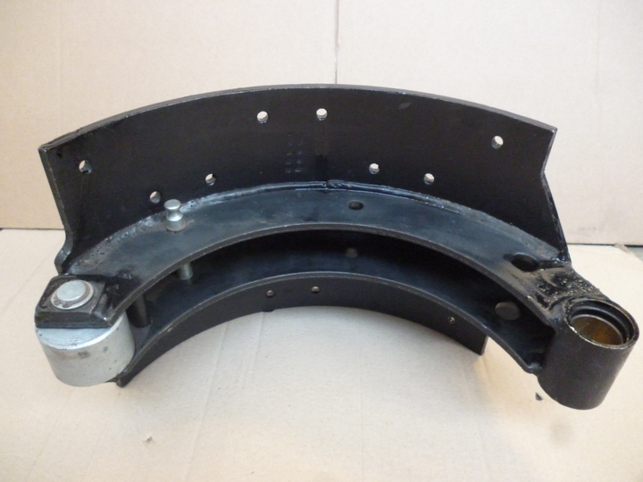 Patin freno c/perno y buje 220 mm - Imagen principal