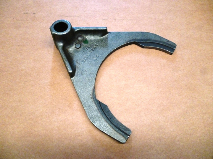 Horquilla caja cambios m/a s5-680 - Imagen principal