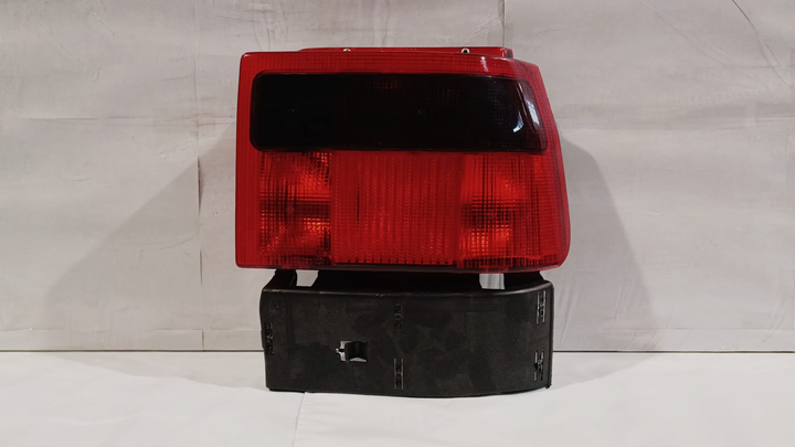 Faro trasero der - Imagen principal