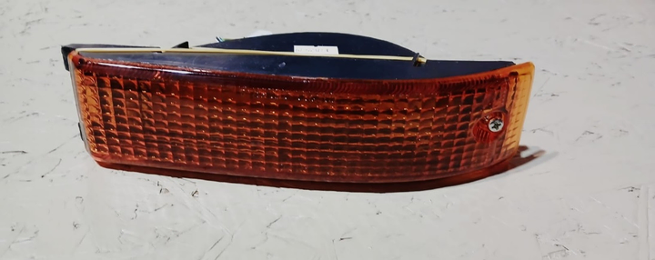 Señalero p/golpe curvo g103 der - Imagen principal