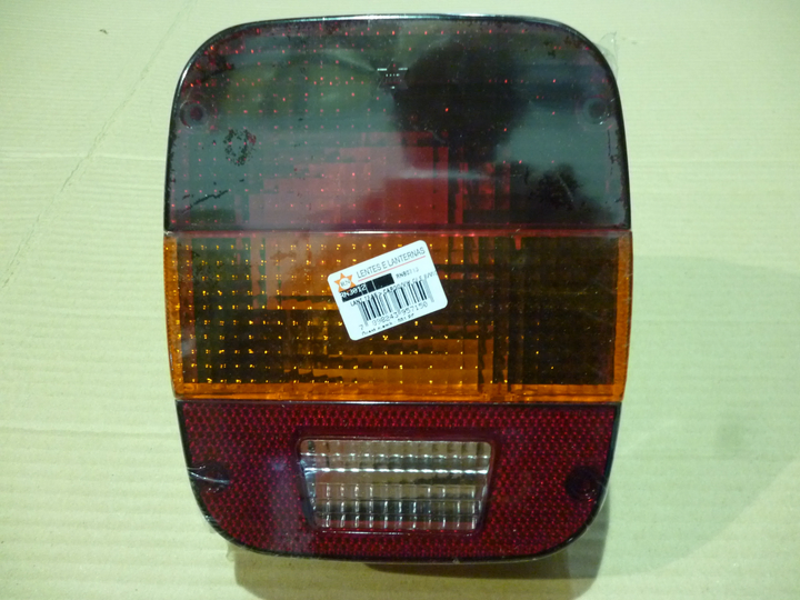 Faro trasero tricolor cuadrado c/mat. i/d - Imagen principal