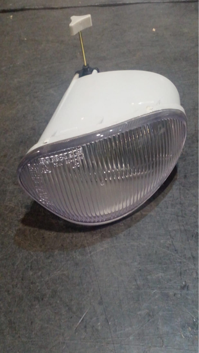 Faro aux/caminero p/golpe niebla cristal der - Imagen principal