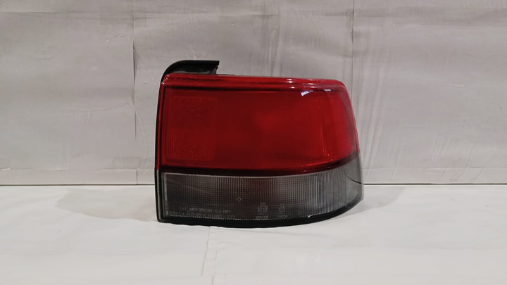 Faro trasero der - Imagen principal