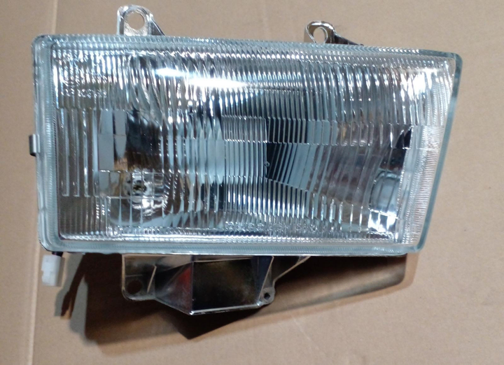 Semioptica (modelo tailandesa) der - Imagen principal