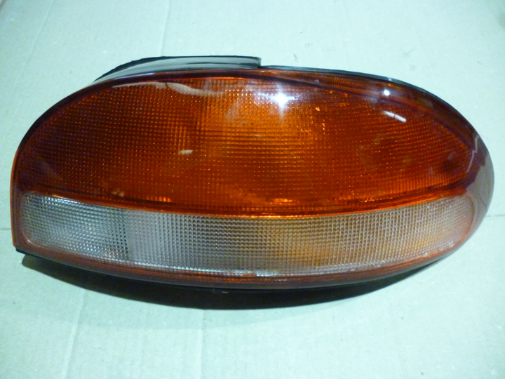 Faro trasero ambar rojo der - Imagen principal