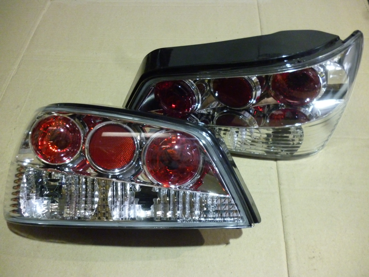 Tunning kit faro trasero 3 focos f/cromado 3/5 ptas. jgo - Imagen principal