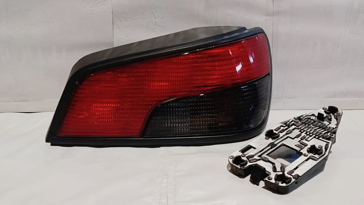 Faro trasero 4 ptas. der - Imagen principal