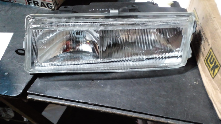 Semioptica izq - Imagen principal