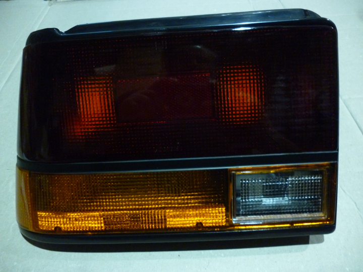 Faro trasero tricolor t/iki izq - Imagen principal