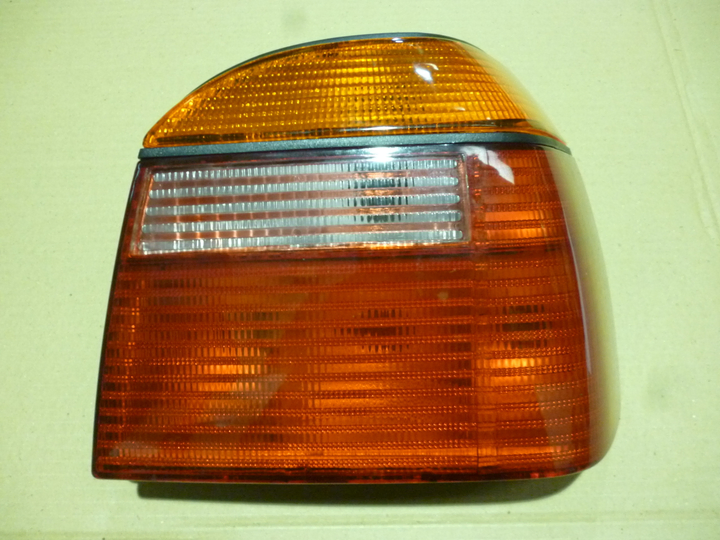 Faro trasero ambar rojo vidrio rayado der - Imagen principal