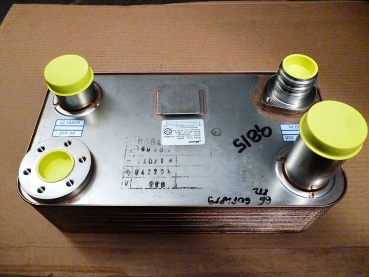 Enfriador de aceite modelo antiguo - Imagen principal