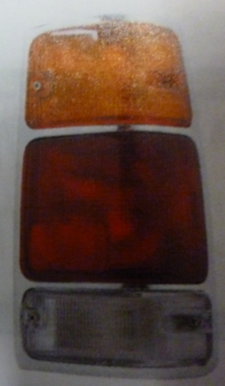 Faro trasero tricolor marco cromado izq - Imagen principal