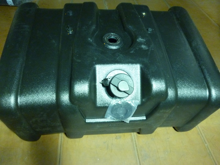 Tanque combustible plastico 300 lt rect 1, 09x0, 745x0, 48 - Imagen principal