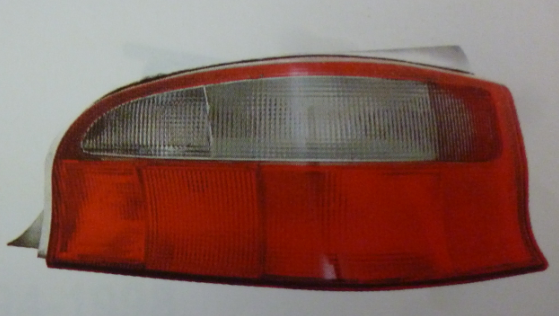 Faro trasero rojo fume claro izq - Imagen principal