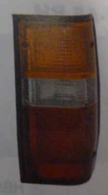 Faro trasero tricolor marco negro izq - Imagen principal