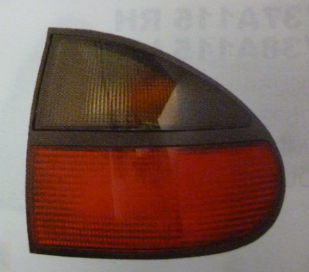 Faro trasero rojo fume der - Imagen principal