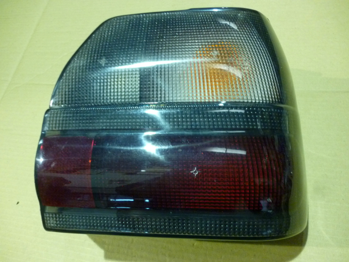 Faro trasero rojo 4 ptas. der - Imagen principal
