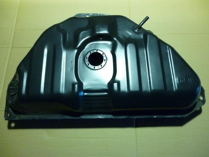 Tanque combustible hierro 55 lt c/3 tubos y valvula - Imagen principal