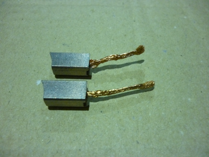 Escoba de carbon (jgo) p/climat. - Imagen principal