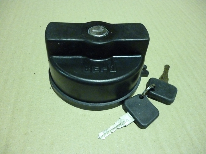 Tapa tapa p/tanque combustible con llave rosca externa mb - Imagen principal