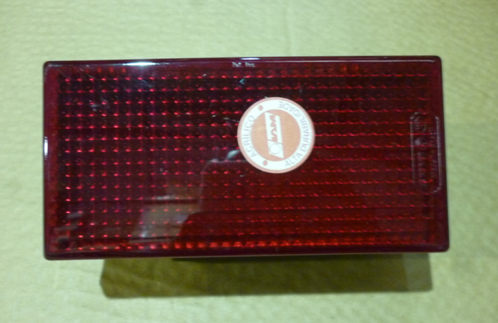 Faro trasero freno/posicion rojo parte rectangular recta i/d - Imagen principal