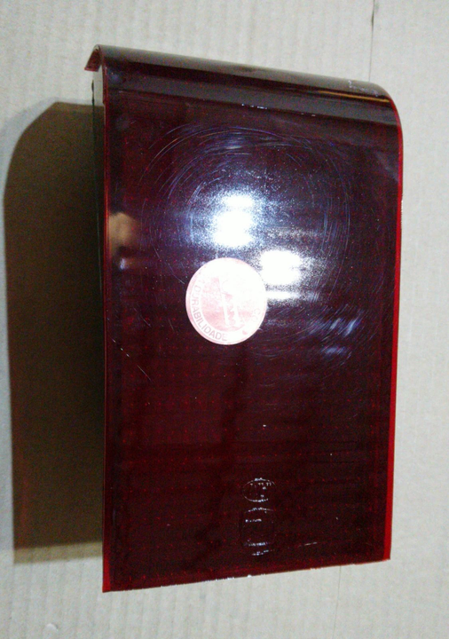 Faro trasero freno/posicion rojo ondulado 199x155mm i/d - Imagen principal