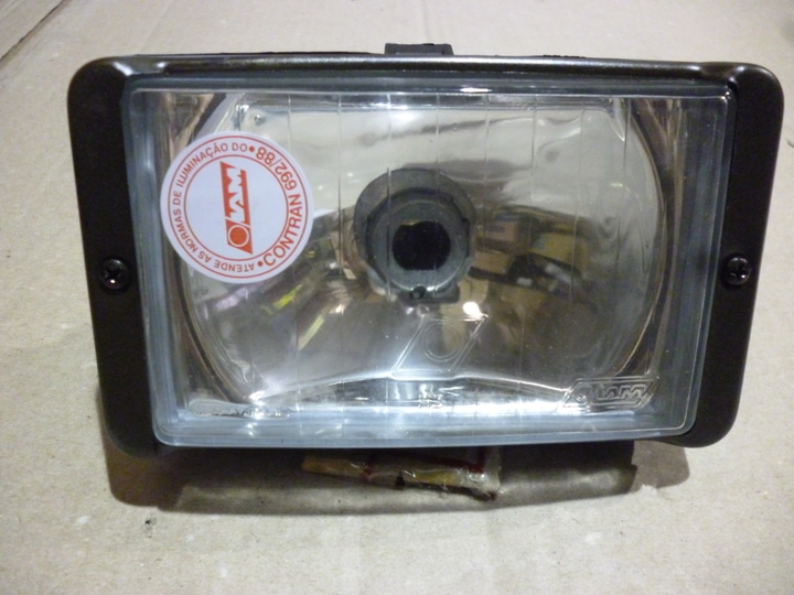 Faro aux/caminero nieb crist l/alcance carc.absm/negro rectan i/d - Imagen principal