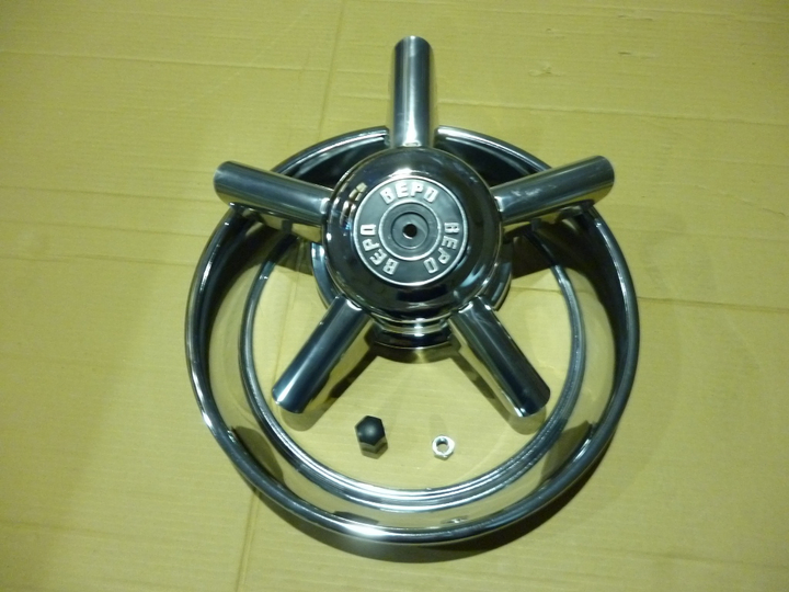 Taza trasera aro 16 helice 5 rayos - Imagen principal