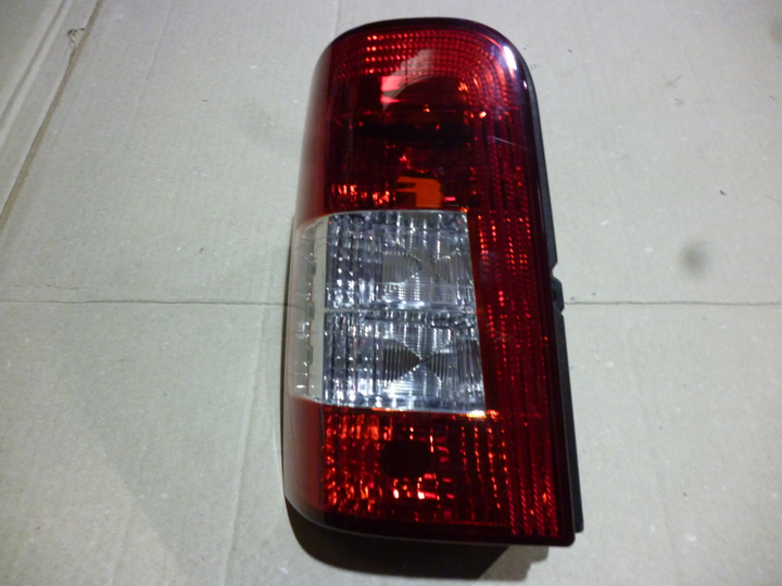 Faro trasero 2 port izq - Imagen principal