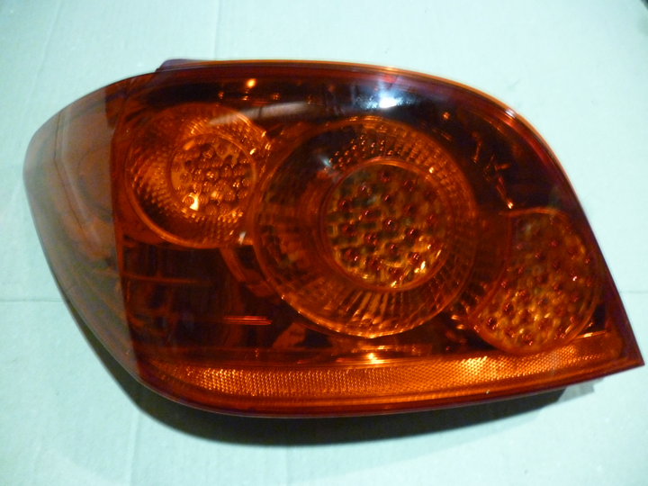 Faro trasero 3/5 ptas izq - Imagen principal