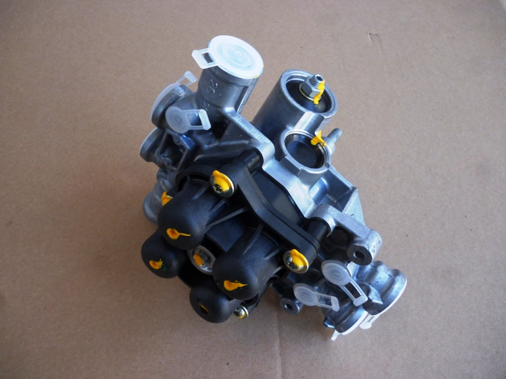 Valvula proteccion 4 circuitos - Imagen principal