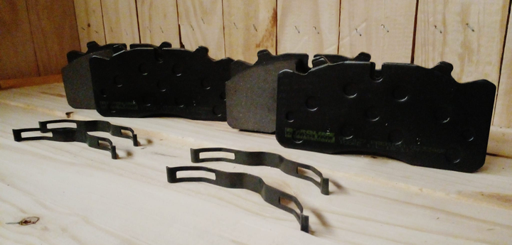 Pastillas freno delantera y trasera - Vista 2