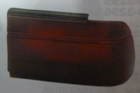 Faro trasero ambar rojo der - Imagen principal