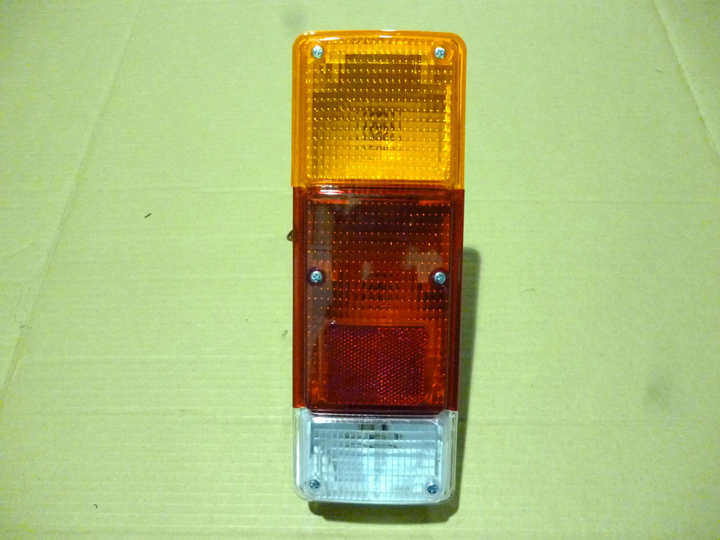 Faro trasero tricolor izq - Imagen principal