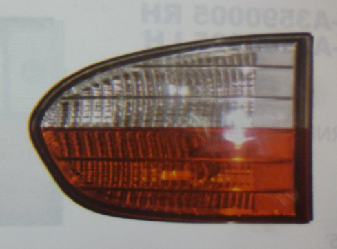 Faro trasero cristal rojo m/negro interior tono oscuro izq - Imagen principal