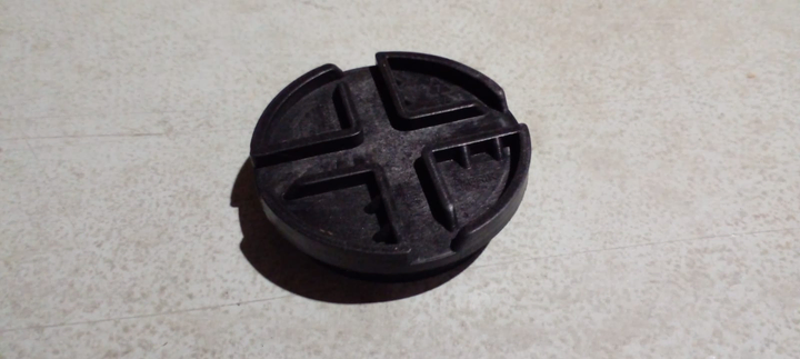 Tapa plastico tanque auxiliar - Imagen principal