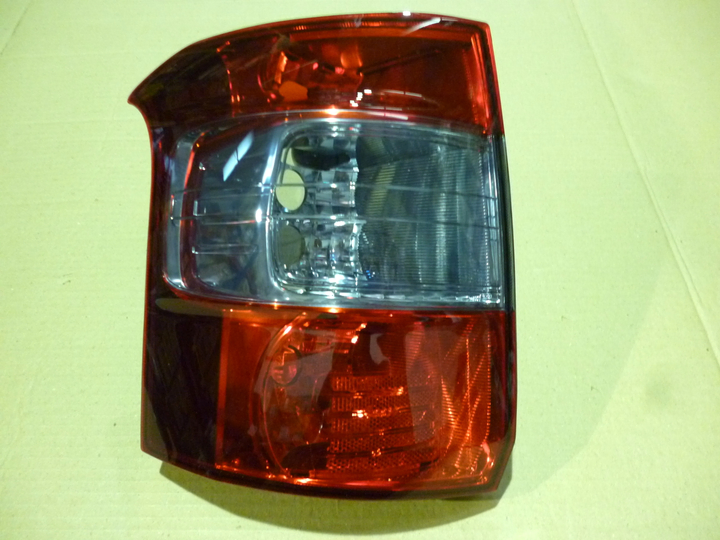 Faro trasero fume izq - Imagen principal