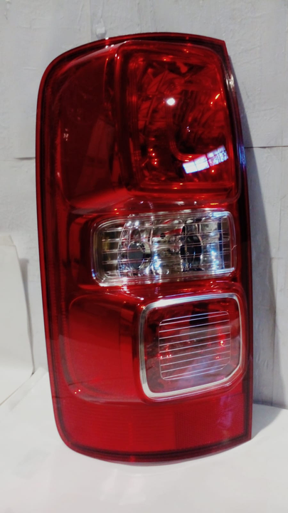 Faro trasero c/antiniebla (c/lampara) izq - Imagen principal