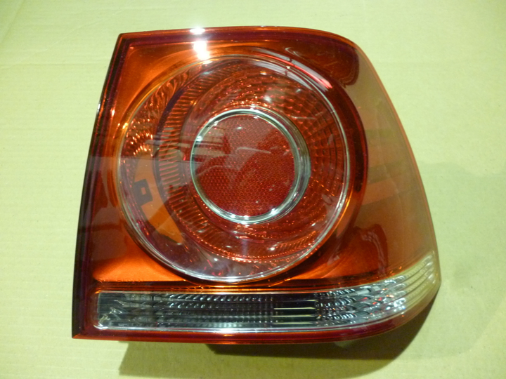 Faro trasero exterior der - Imagen principal