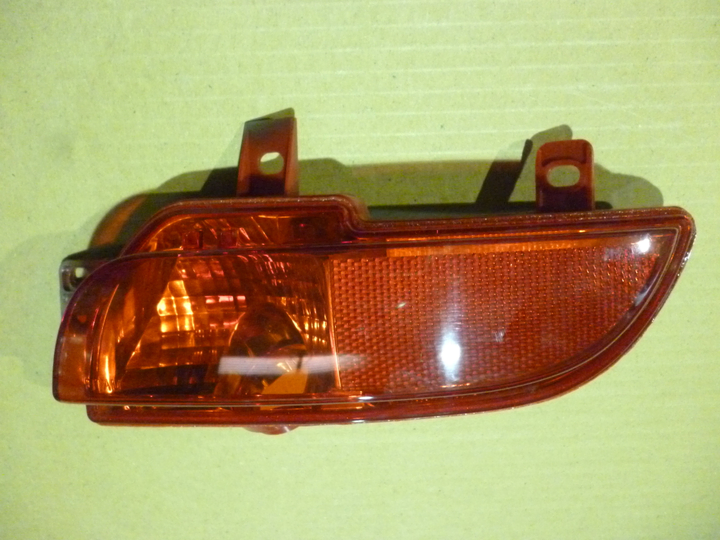 Faro tras 3/5ptas antiniebla catadioptrico der - Imagen principal