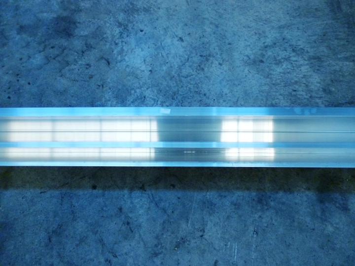 Parante delantero izquierdo librelato - Imagen principal