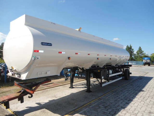 Semi cisterna 29000 lts 7 bod 2 ejes neu ebs - Imagen principal