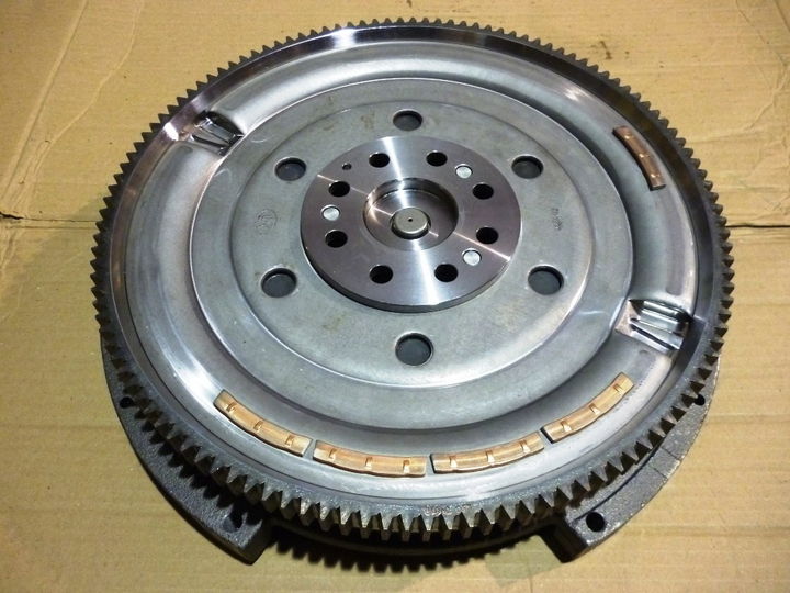 Volante bi masa - Imagen principal