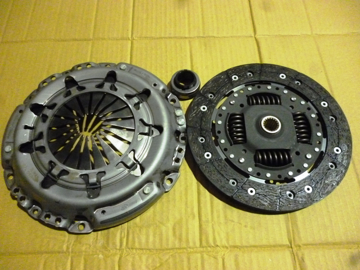 Kit embrague c/rul 240/18e - Imagen principal