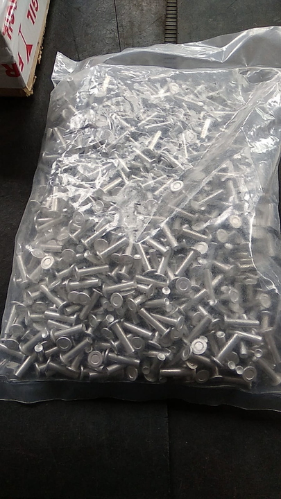 Remache millar macizo cab plan alum 1/4 x 3/4 (10-12) - Imagen principal