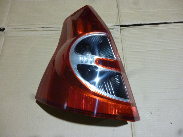 Faro trasero izq - Imagen principal