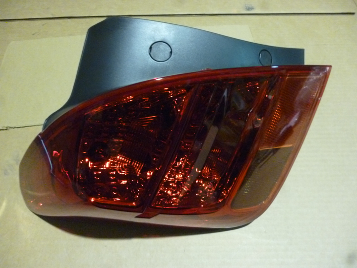 Faro trasero izq - Imagen principal