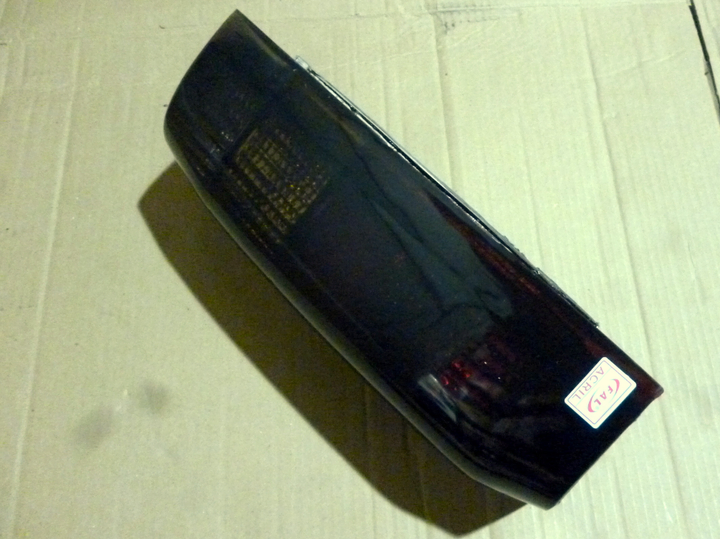 Faro trasero fume der - Imagen principal