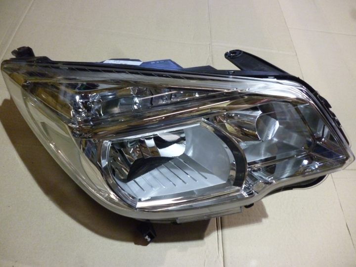 Semioptica manual sin lupa der - Imagen principal