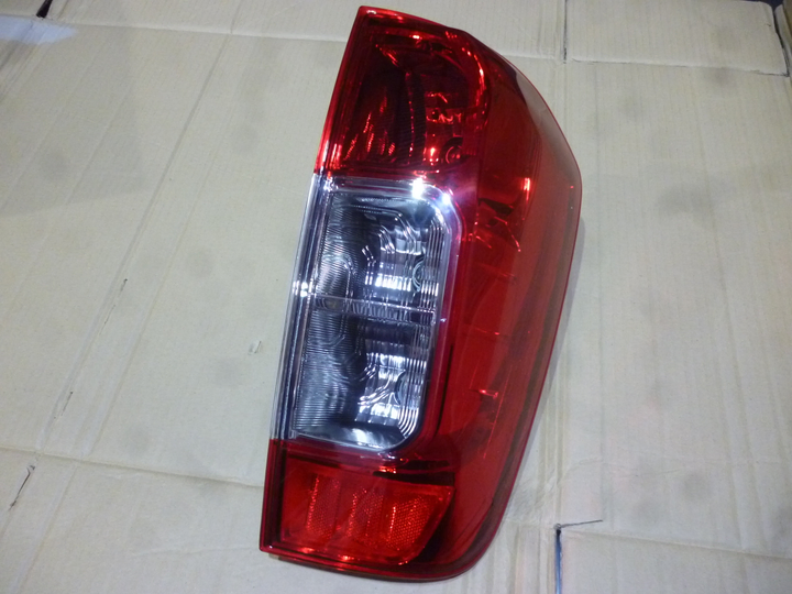 Faro trasero bicolor der - Imagen principal